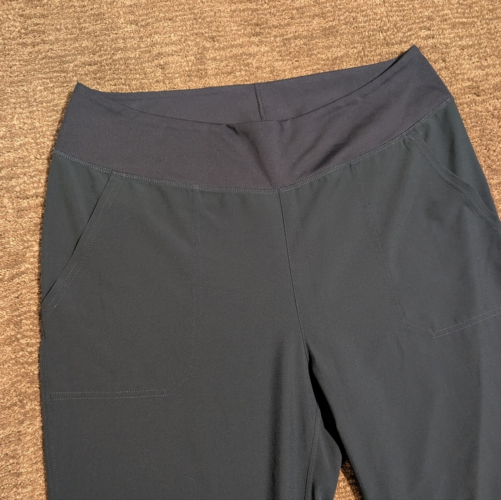 Patagonia Navy Blue Cropped Happy Hike Joggers - Large - Picture 2 of 14